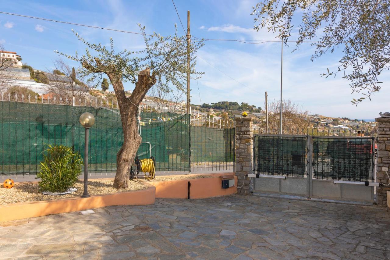 Apartment Leto's In - Parking & Garden